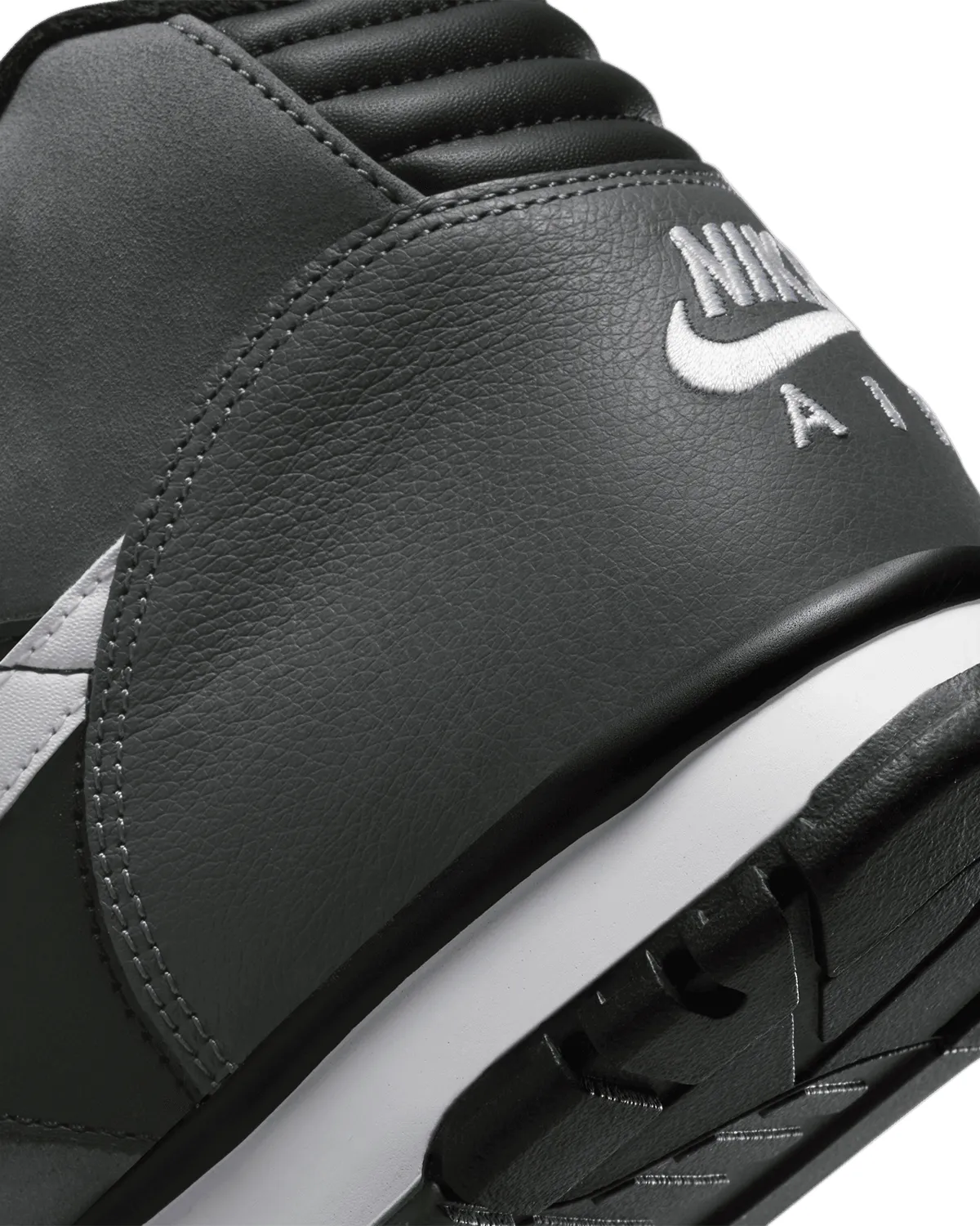 Air Trainer 1 Black/White/Dark Grey