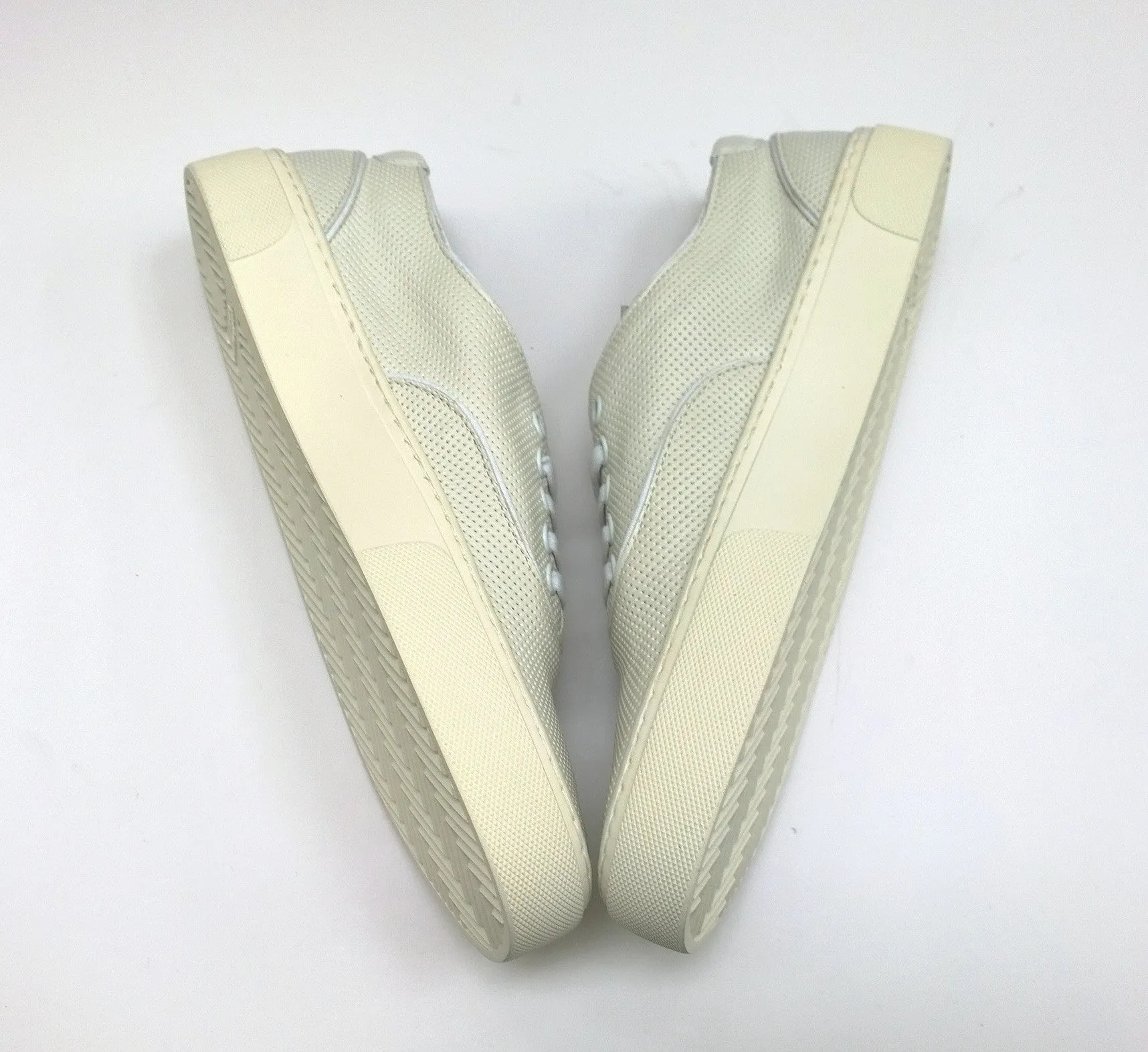 Saint Laurent Venice Low Top Sneakers in Off White Perforated Leather New in Box Trainers