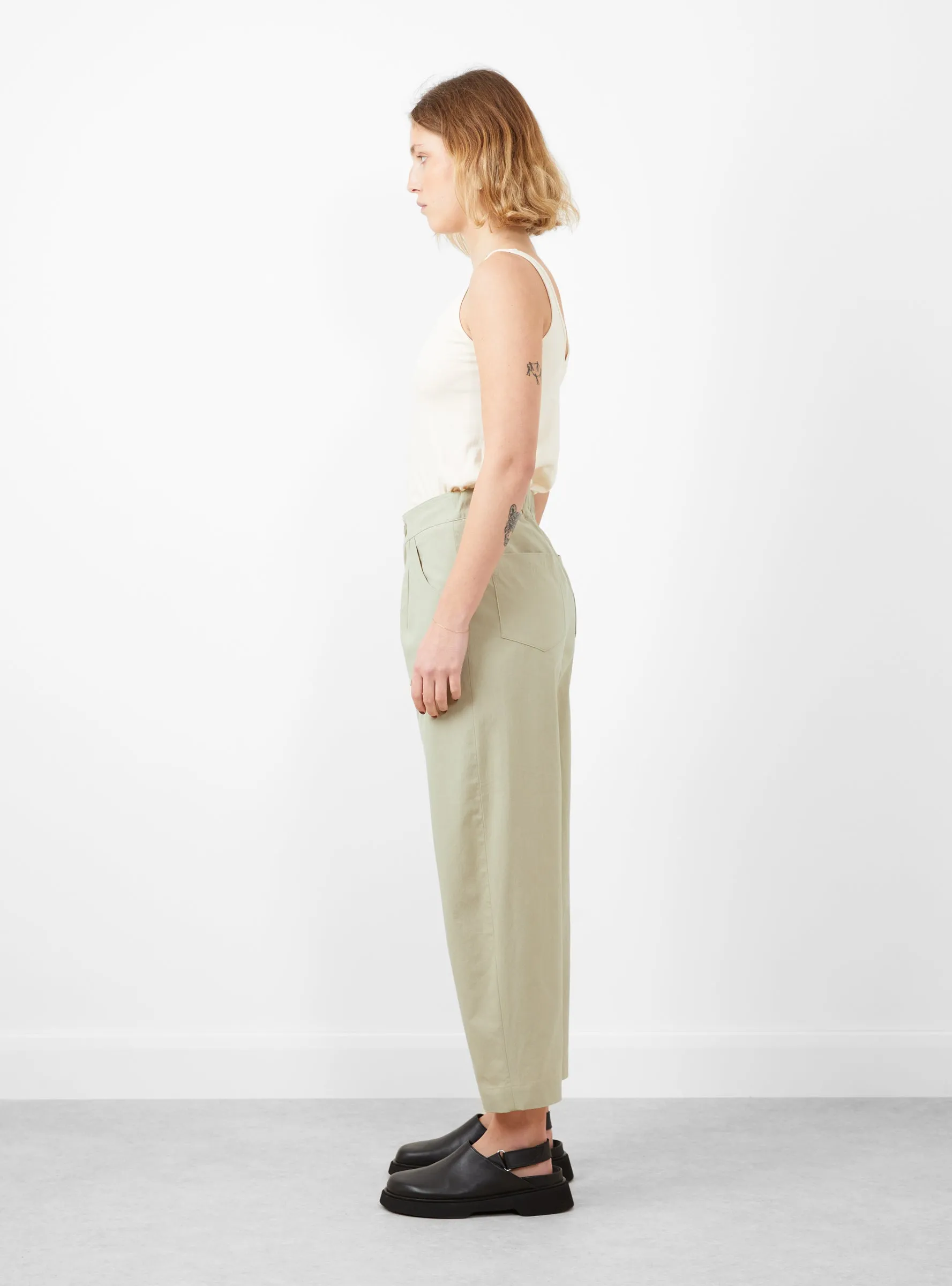 Signature Curve-Legged Trouser Sand Grey